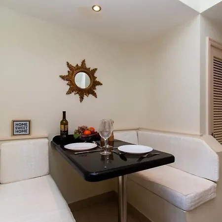 Club Atlantis 140 - * Costa Adeje (Tenerife)